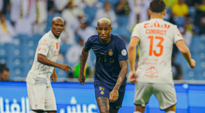 لا أهداف بين النصر والفيحاء في الشوط الأول