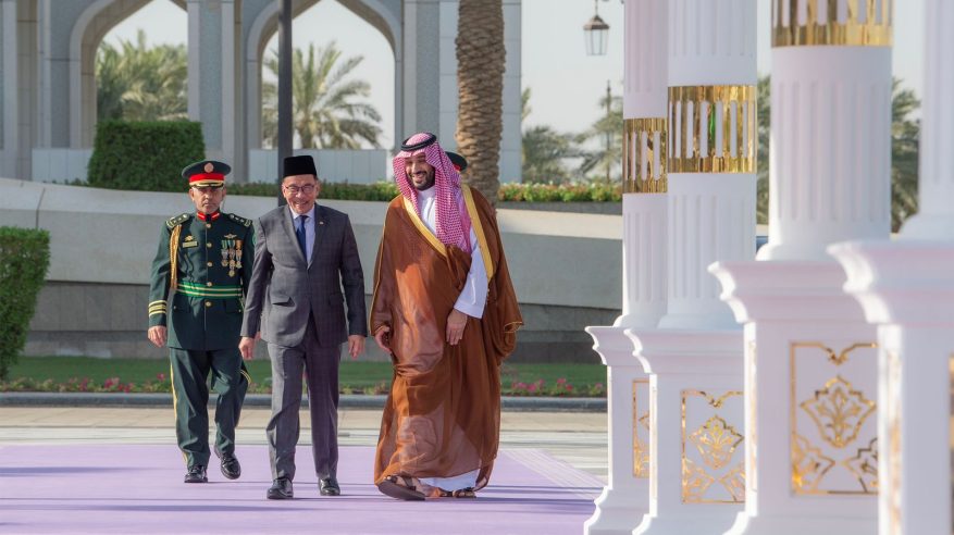 محمد بن سلمان يستقبل رئيس وزراء ماليزيا في قصر اليمامة بالرياض