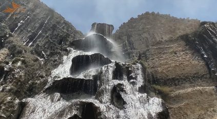 تساقط رهيب لشلالات حاسك بولاية سدح بسبب إعصار تيج
