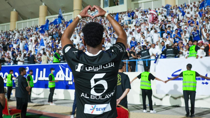 جماهير الهلال تدافع عن علي البليهي: اعتذر بلباقة !