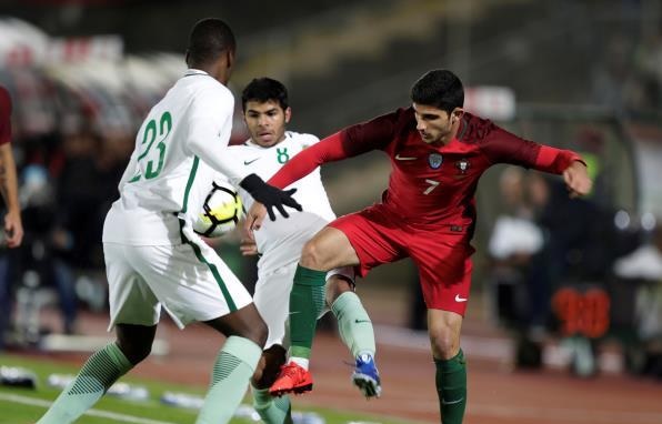 منتخب السعودية يبحث عن انتصاره الأول بالبرتغال