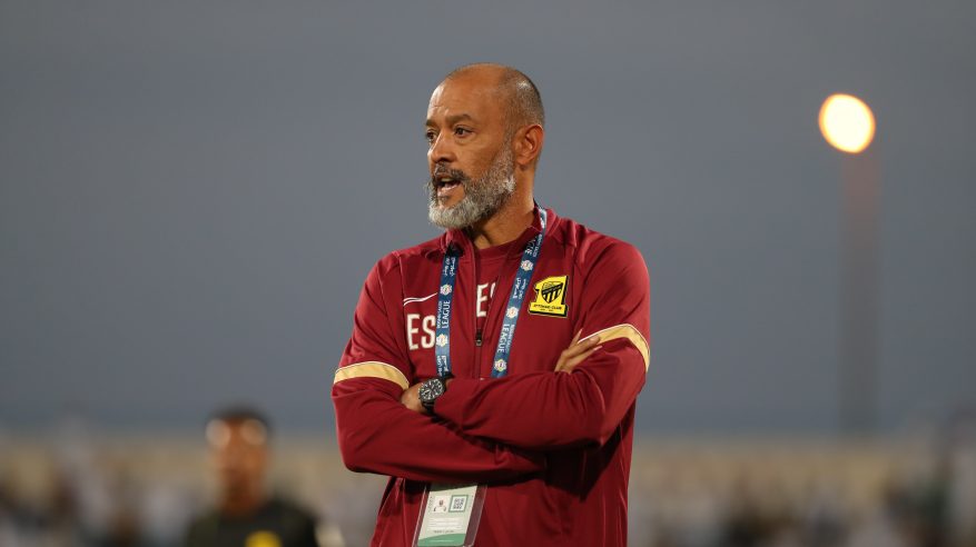 هل يتعاقد النصر مع نونو سانتو؟