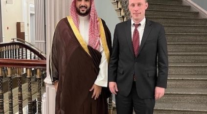 خالد بن سلمان يلتقي مستشار الأمن القومي الأمريكي