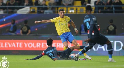 رونالدو يقود النصر لفوز ثمين ضد الأخدود ويُقلص الفارق مع الهلال