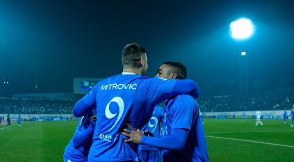 إحصائية تثير قلق جماهير الهلال قبل مواجهة النصر