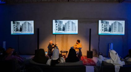 أنامل السبعينيات تلوّن رسومات الأجيال الجديدة في فن الجداريات