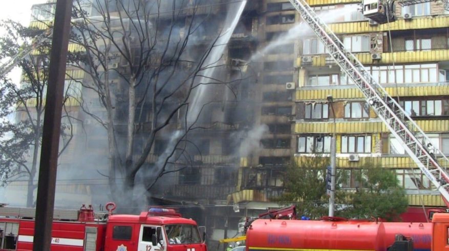 وفاة وإصابة العشرات جراء حريق بفندق في كازاخستان