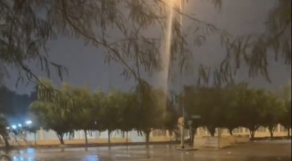 أمطار الرياض تكسو العاصمة حلة من الجمال والبهاء