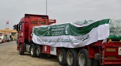 وصول 4 شاحنات سعودية إلى غزة