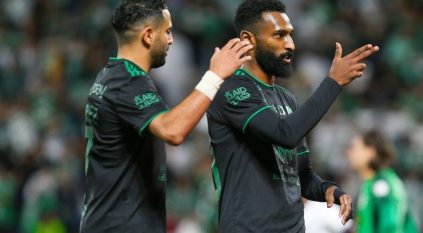 الأهلي يتألق ويُمطر شباك أبها بـ6 أهداف