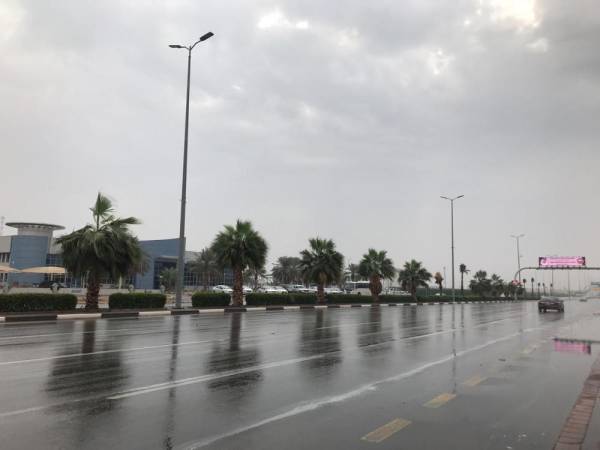 توقعات الطقس اليوم: أمطار رعدية وبرد على 6 مناطق