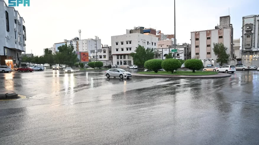 أمطار على عدد من محافظات مكة المكرمة حتى التاسعة 