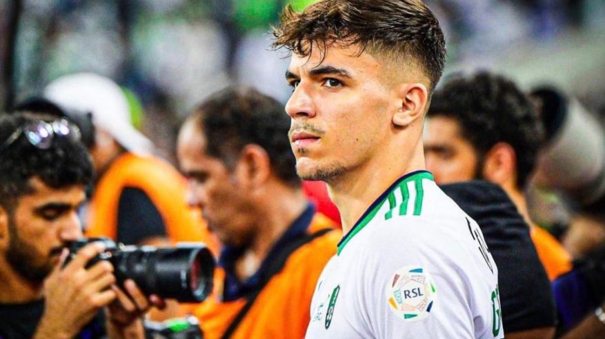فيجا يحسم موقفه من الرحيل عن الأهلي