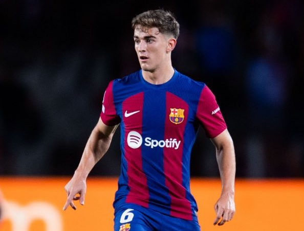 برشلونة يعلن خضوع جافي لجراحة ناجحة