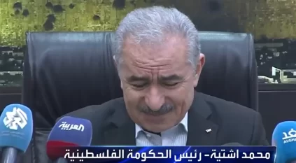 لحظة دخول رئيس الحكومة الفلسطينية في نوبة بكاء على الهواء