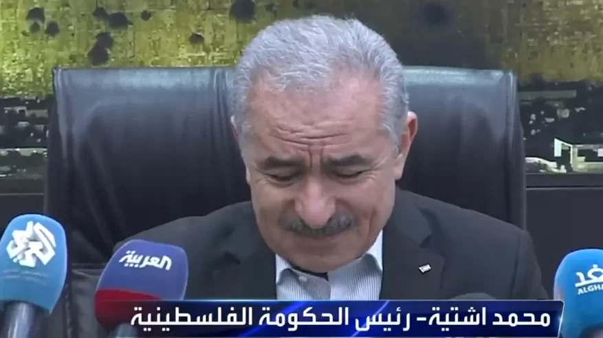 لحظة دخول رئيس الحكومة الفلسطينية في نوبة بكاء على الهواء