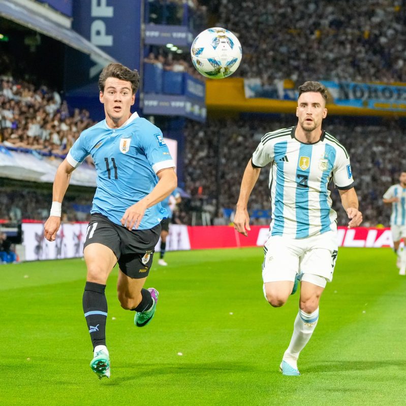 منتخب الأرجنتين ضد أوروغواي