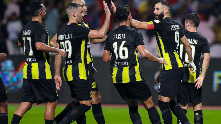الاتحاد يستعيد توازنه في دوري روشن برباعية ضد الخليج