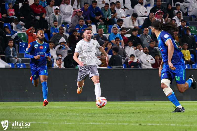 الفتح ضد الطائي