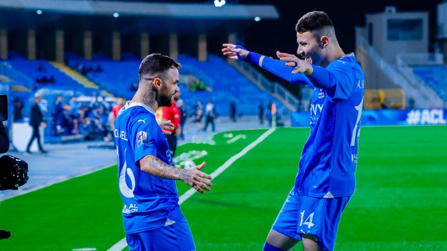 ميشايل يفتتح التسجيل لـ الهلال