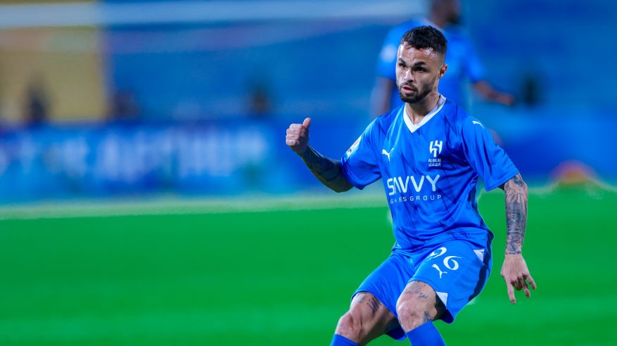 تصويبة ميشايل تمنح الهلال التقدم ضد نساجي بالشوط الأول