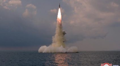 شبه الجزيرة الكورية تشتعل بعد إطلاق صواريخ باليستية ووصول الغواصة النووية