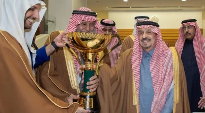 أمير الرياض يحضر أولى السباقات الكبرى على كأسي ولي العهد للخيل
