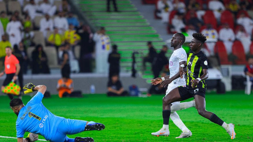 الاتحاد يُعاني أمام الكبار