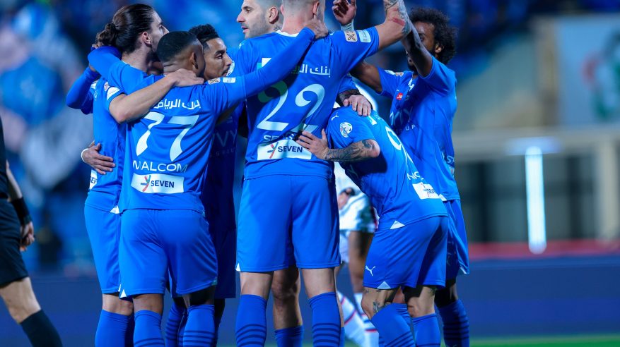 القضايا تمنع الهلال من شهادة الكفاءة المالية !