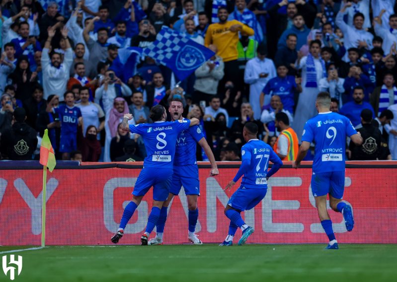 الهلال