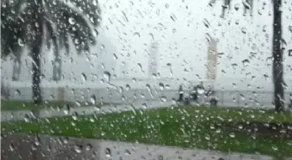 لقطات توثق أمطار ينبع ورابغ صباح اليوم
