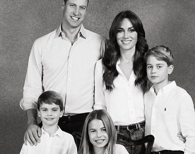 برنامج فوتوشوب فاشل يورط مصور لقطة أسرة الأمير ويليام