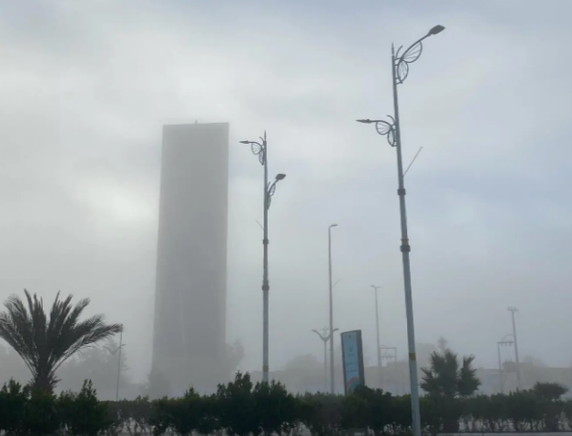الضباب يغطي أجواء محافظة طريف
