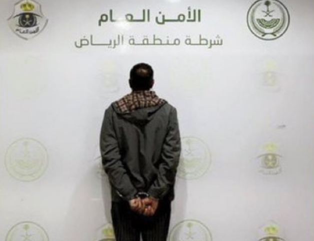 في قبضة شرطة الرياض.. شخص تحرش بفتاة أثناء نقلها بمركبة