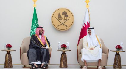 ولي العهد يصل الدوحة لترؤس وفد السعودية في القمة الخليجية الـ 44