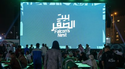 إقبال جماهيري على “بيت الصقر” بعد افتتاحه من اتحاد القدم السعودي