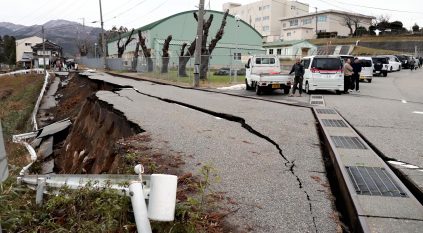 الأرض تتنفس في مشهد مفزع لزلزال اليابان القوي