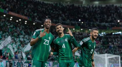 المنتخب السعودي يُنهي الشوط الأول متقدمًا على قرغيزستان