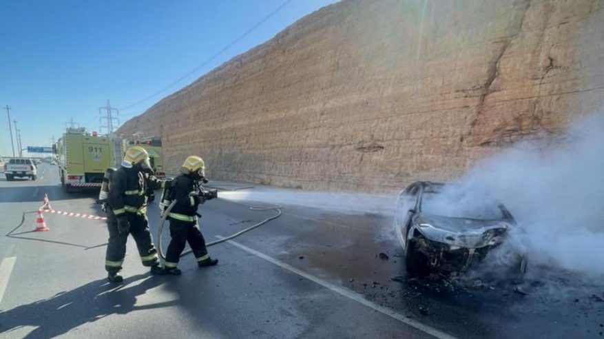 تفحم مركبة وإصابة شخص على الدائري الغربي بالرياض