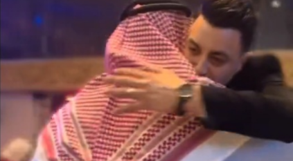 سعوديون يفاجئون زميلهم المصري بحضور زفافه في الدقهلية