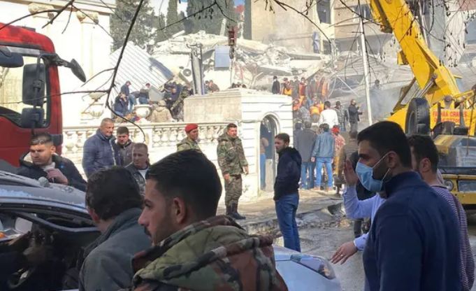 مقتل مسؤول استخبارات إيراني ونائبه في غارة إسرائيلية على دمشق