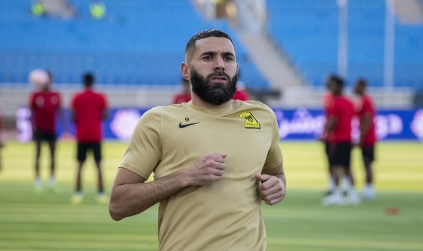 رد كريم بنزيما على إمكانية مغادرة الاتحاد