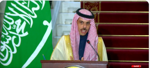 فيصل بن فرحان يصل إلى سنغافورة في زيارة رسمية