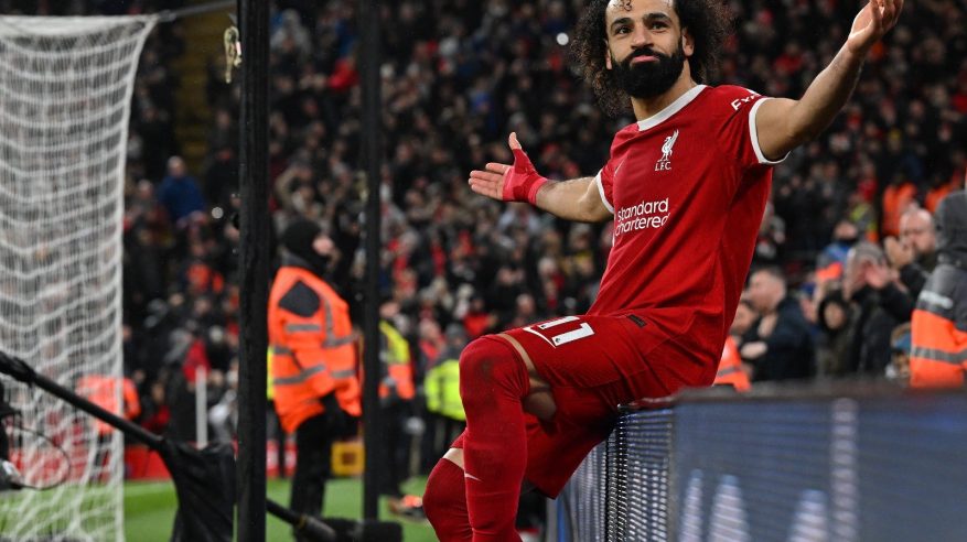 ناد سعودي يبدأ التفاوض مع محمد صلاح