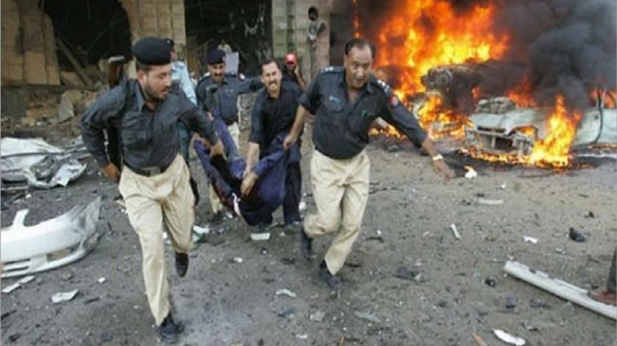 هجوم بقنبلة يدوية يصيب 5 أشخاص في باكستان