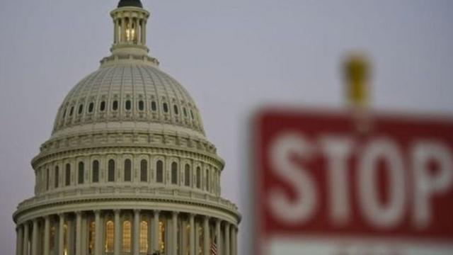بايدن يحذر الكونجرس من تداعيات الإغلاق الحكومي