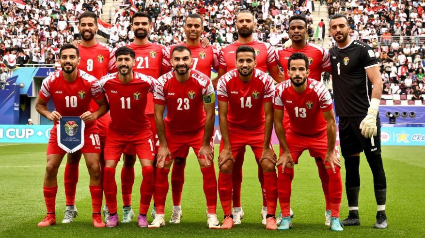 وزير الرياضة يُهنئ منتخب الأردن