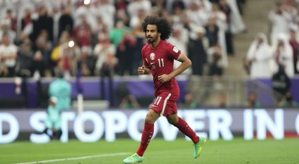 أكرم عفيف يواصل تألقه ويسجل ثاني أهداف منتخب قطر