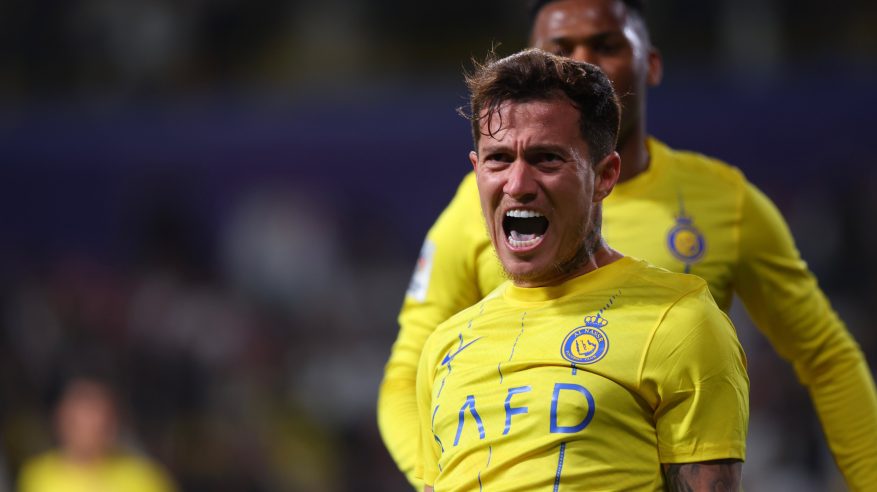 النصر يُنهي الشوط الأول بهدف في الفيحاء
