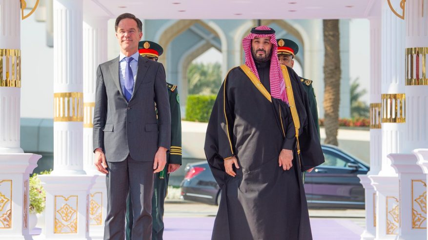 ولي العهد يستقبل رئيس وزراء مملكة هولندا